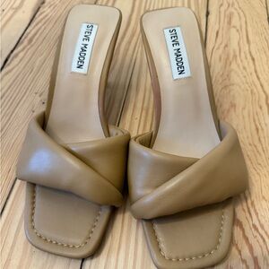 Steve Madden Beige Heeled Mules
